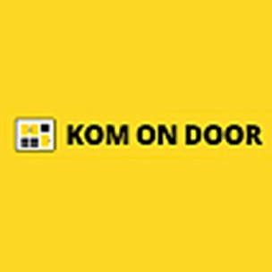 Kom on door